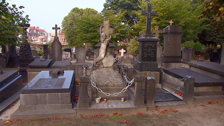 Het graf van Marietje Kessels in Tilburg.