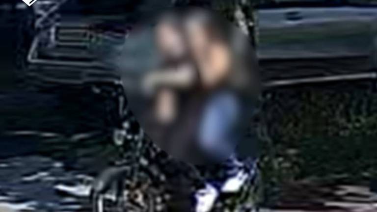 De politie dreigt camerabeelden openbaar te maken als deze verdachten zich niet melden (foto: Politie Roosendaal).