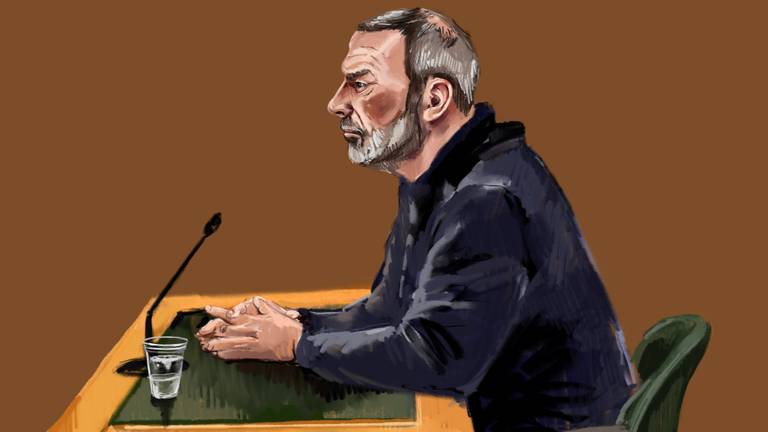 Verdachte Maarten W. in de rechtbank (tekening: Nicole van den Hout)