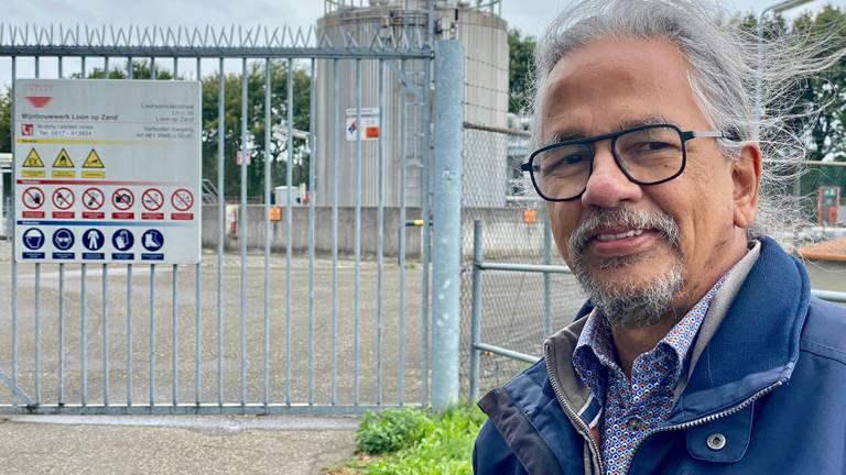 Peter Flohr voor een vestiging van Vermilion in Loon op Zand (foto: Jan Peels).