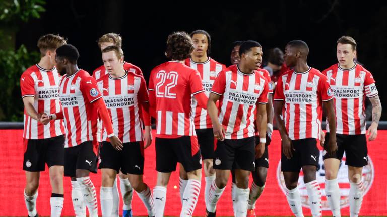 PSV pakte in extremis een punt bij Helmond Sport (Foto: OrangePictures). 
