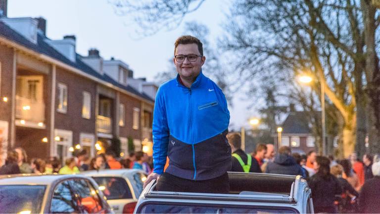 Thijs voorafgaand aan het gezamenlijke hardlooprondje in 2017. (Foto: Tom van der Put / SQ Vision)