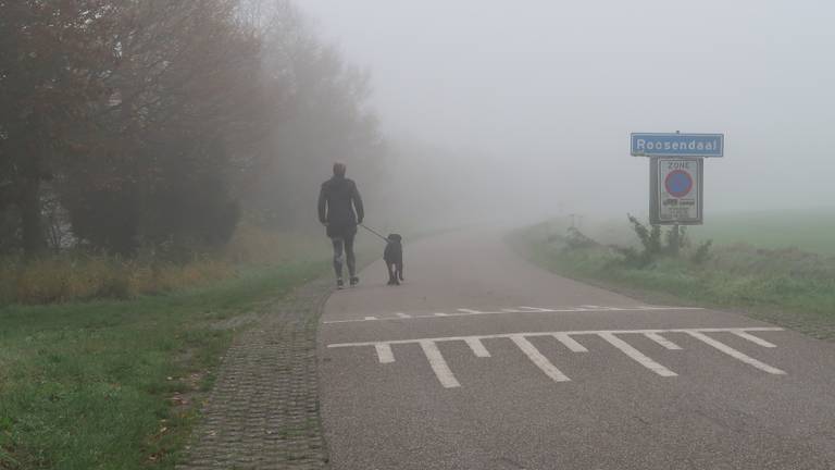 Mist in Roosendaal (archieffoto: Henk den Ouden).