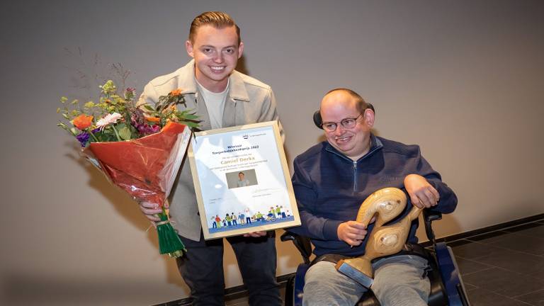 Camiel en Jordy Derkx winnen de toegankelijkheidsprijs in Den Bosch (foto: Angeline Swinkels).