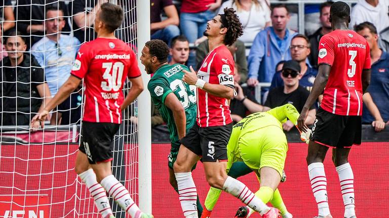 Teleurstelling bij de PSV-spelers na de 4-0 (Foto: ANP)