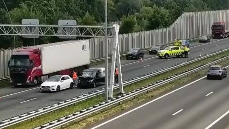 Een beeld van de situatie op de A2 (foto: Rijkswaterstaat).