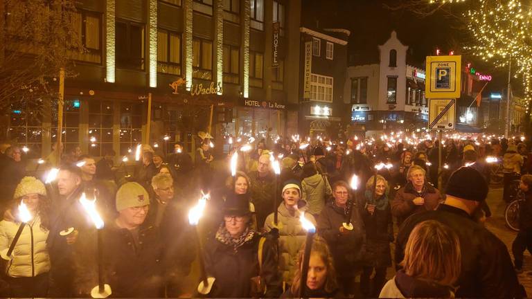 Fakkeloptocht (Foto: Studio040)