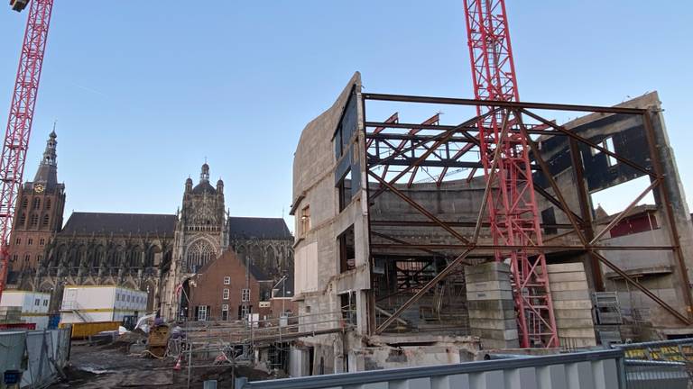 Theater aan de Parade zo als het er nu uitziet (foto Jan Peels)