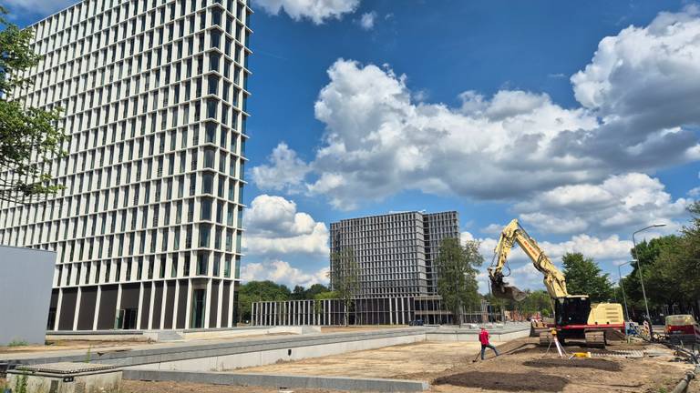 Het project voor studentenhuisvesting op de TU/e campus zorgt voor ruim 735 nieuwe kamers (foto: Collin Beijk).