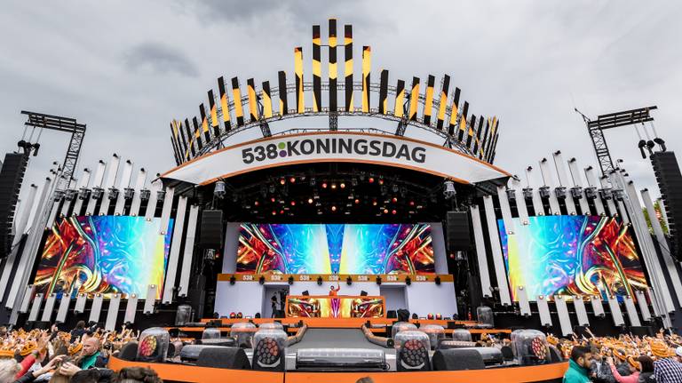 Armin van Buuren draaide ook in 2018 tijdens Koningsdag in Breda (foto: ANP 2018/Maric Media). 