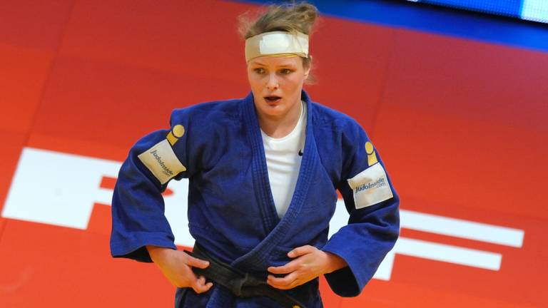 Judoka Sanne van Dijke pakt brons in Tokio - Omroep Brabant