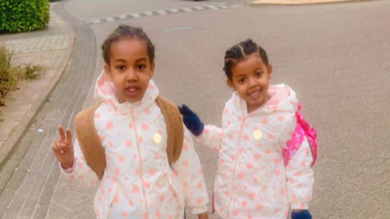 Aida (links) en Seynab (rechts) Mohammed Dayib (foto: Politie).