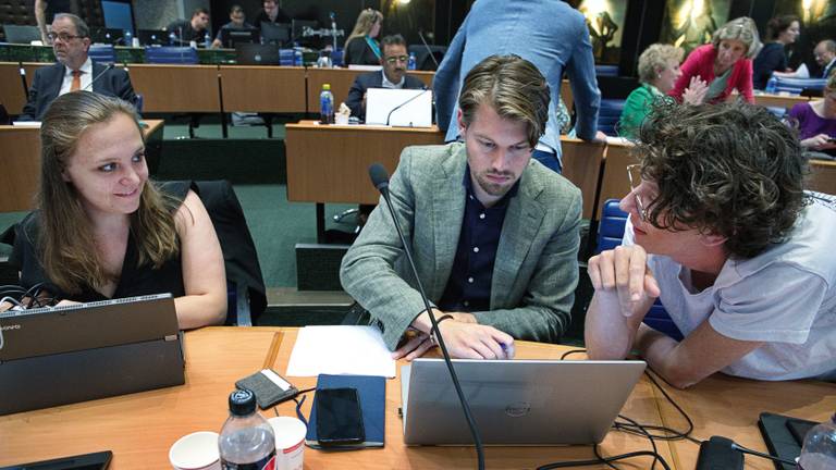 GroenLinks-Statenleden Jade van der Linden, Tom Ludwig en Michiel Philippart (foto: ANP).