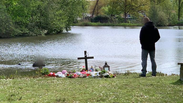 Het meisje werd gevonden in een vuilniszak in het park (foto: Eva de Schipper).