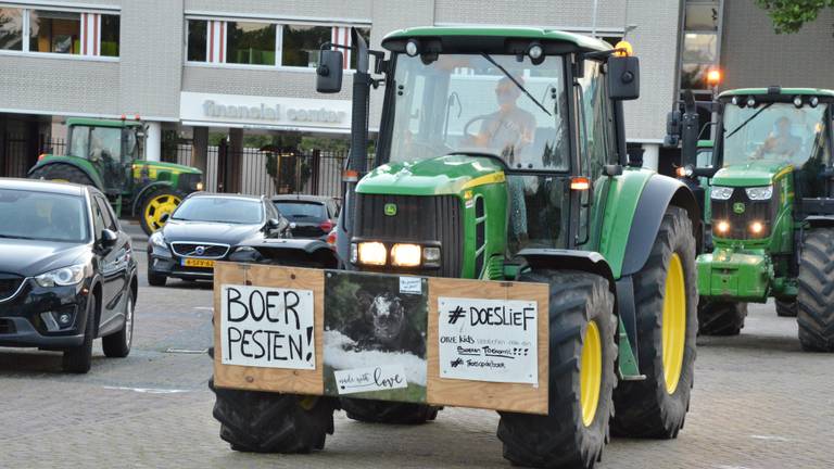 Protesterende boeren in het centrum van Breda.