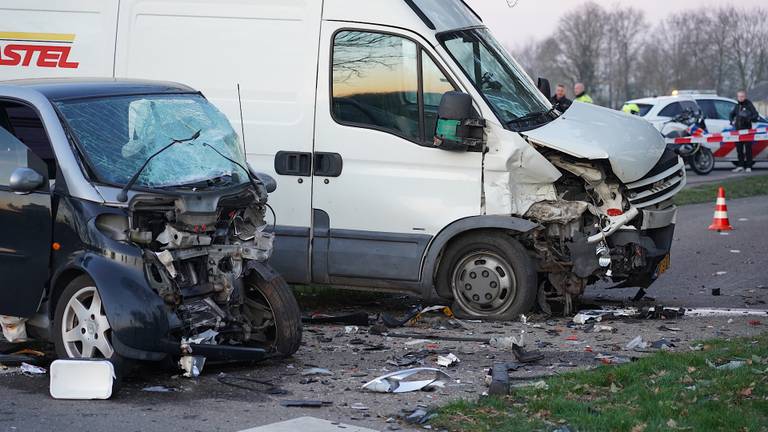 Ernstig ongeluk in Moerstraten