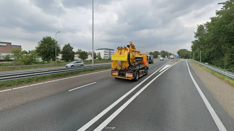 De A27 bij Oosterhout-Zuid (foto: Google Streetview).