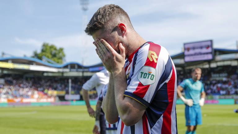 Verdriet bij Willem II-speler Daniel Crowley (Foto/ANP). 