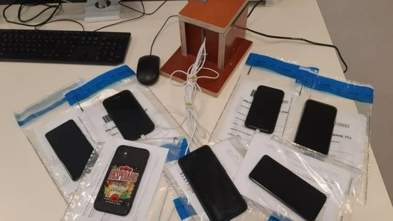 De gestolen telefoons (foto: politie).