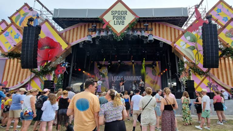 Na twee afgelaste edities, kon het gloednieuwe Tilburgse festival eindelijk doorgaan.