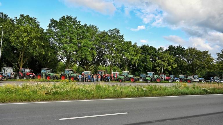 Boeren demonstreren bij Oisterwijk (foto: Toby de Kort/SQ Vision).