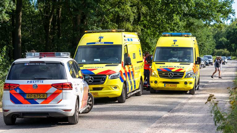 Politie en ambulance waren in Drunen (foto: Iwan van Dun/SQ Vision Mediaprodukties).