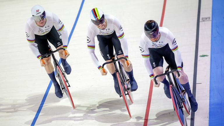 Lavreysen (midden) was samen met Van den Berg en Hoogland topfavoriet (foto: ANP).