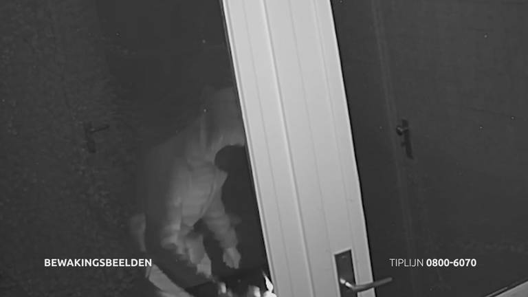 De brandstichter is door bewakingscamera's in beeld gebracht. (foto: Bureau Brabant)