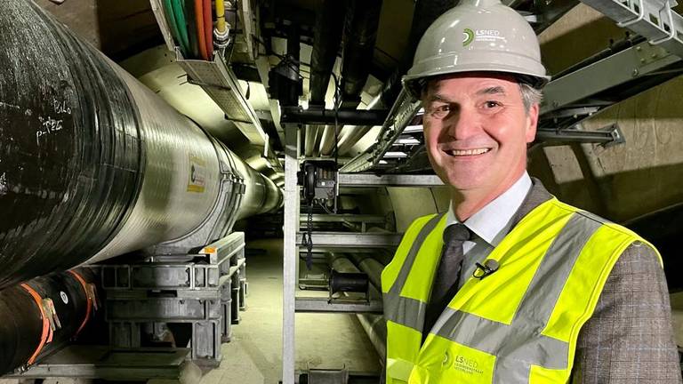 Directeur Ferdinand van den Oever van LSNed in de tunnel onder het Hollands Diep (foto: Erik Peeters).
