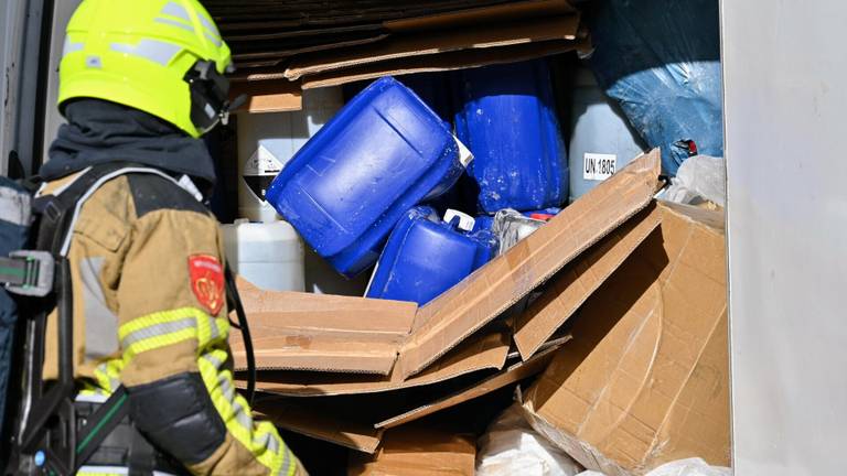 Busje vol drugsafval in woonwijk: 'Beter hier dan in de bossen begraven'