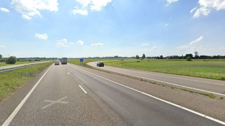Roemenen proberen auto van de A4 te rijden, 10 verdachten vast