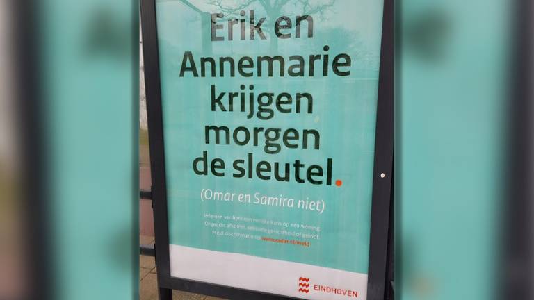 Deze reclame van het ministerie valt niet bij iedereen goed (foto: Twitter @MarliesTCB).