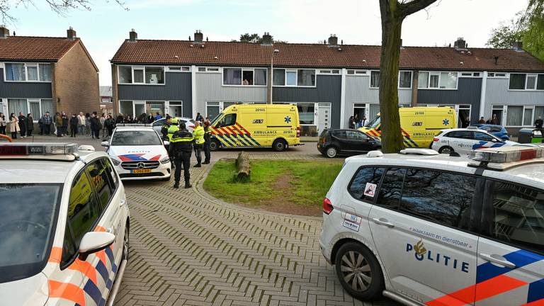 Een man is gewond geraakt bij steekpartij in Tilburg (foto: Toby de Kort / SQ Vision). 