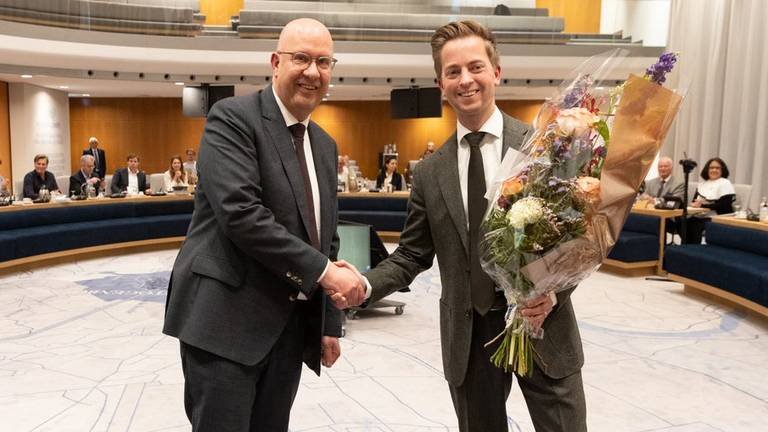 Burgemeester Mikkers (links) en René van den Kerkhof (foto: gemeente 's-Hertogenbosch).