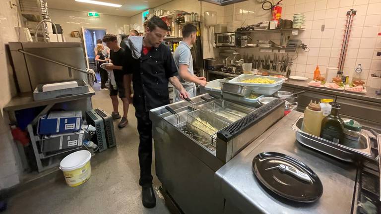 In de keuken is het vijf graden warmer dan buiten (foto: Omroep Brabant).