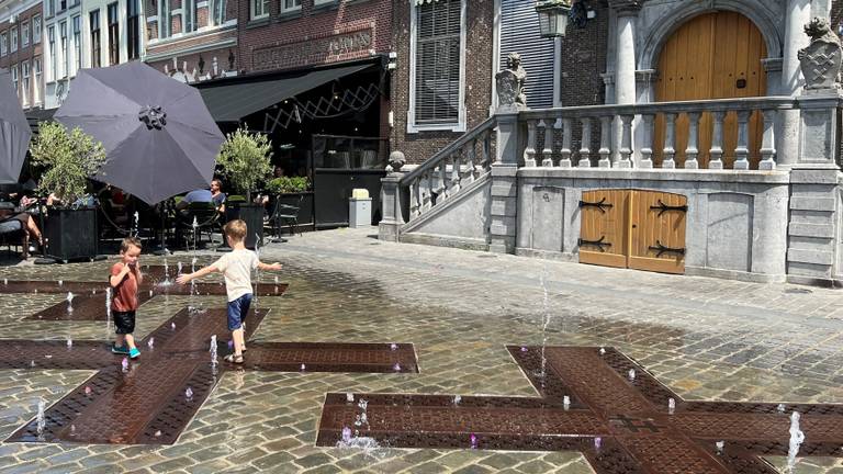 Warmste dag van het jaar en nooit eerder zo heet op 8 juli