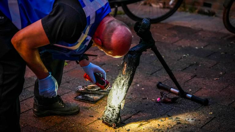 Elektrische step vliegt in brand tijdens het laden (foto: SQ Vision). 