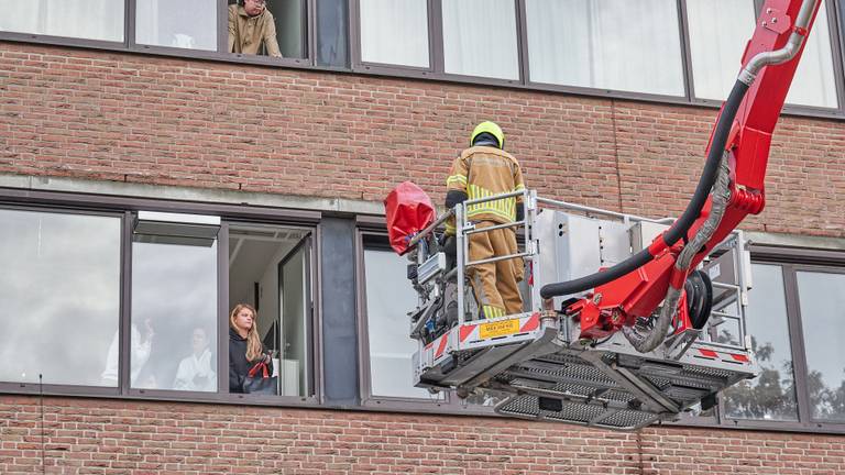 Brand in studentenflat, een student loopt brandwonden op 