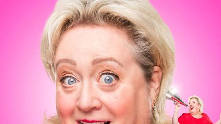Voorstelling cabaretière Christel de Laat te zien bij Omroep Brabant.