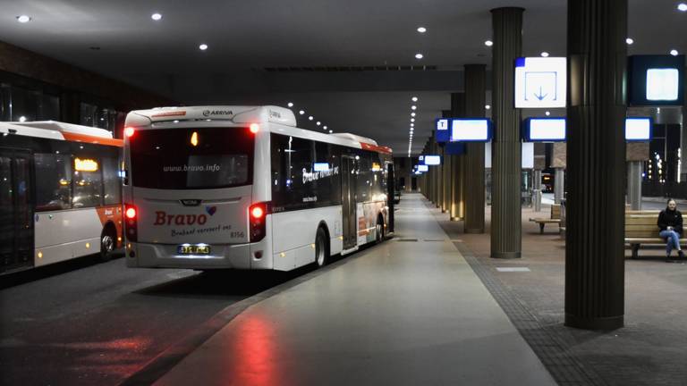 Het busstation in Breda (foto: ANP)