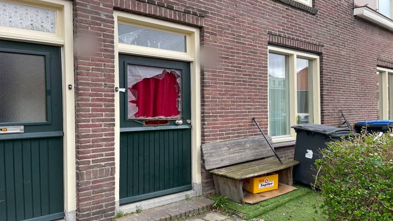 Het huis waar de explosie afging overdag (Foto: Omroep Brabant).