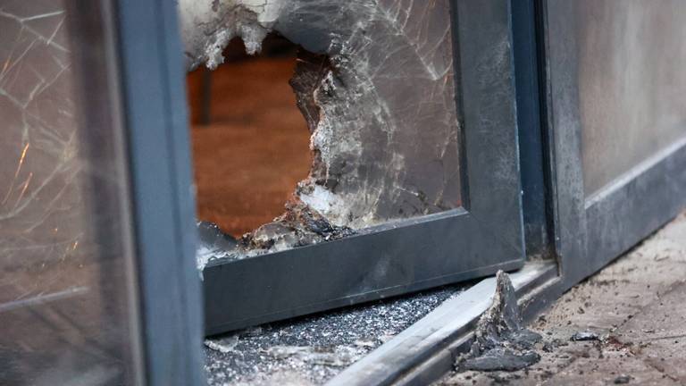 Explosie bij een restaurant in Eindhoven (foto: Arno van der Linden/SQ Vision).