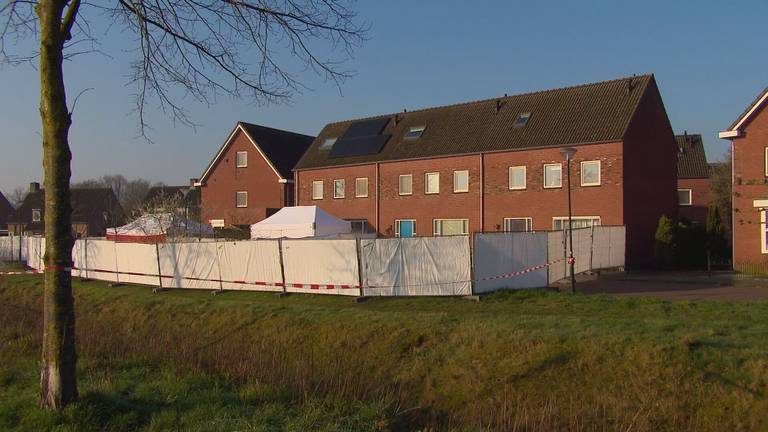 Het huis en de omgeving waar de kinderen in Boekel zijn gevonden (foto: Omroep Brabant). 