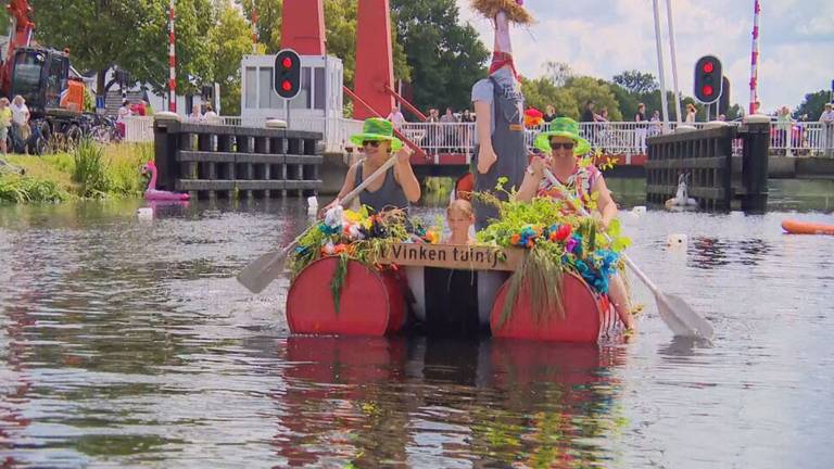 Deelnemers van de Badkuipenrace.