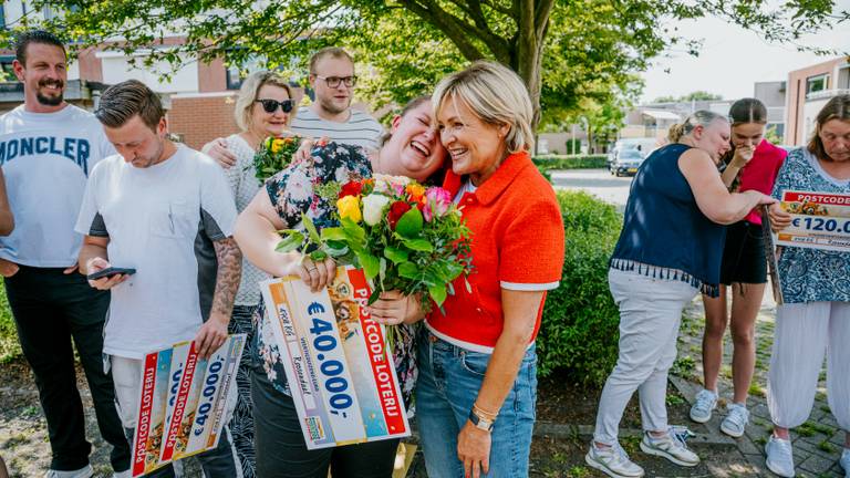 Femke is de gelukkige winnaar van 40.000 euro (foto: Amy van Leiden)