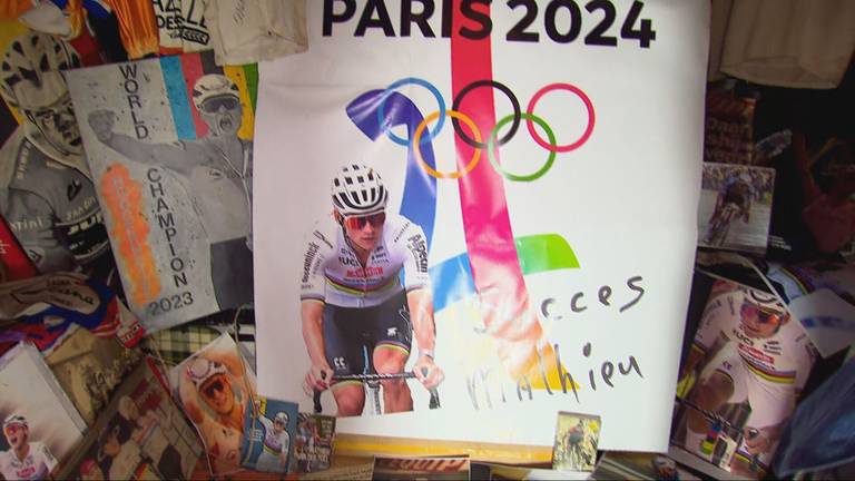 Een speciale poster om Van der Poel succes te wensen tijdens de Olympische Spelen (foto: Jan de Waal).