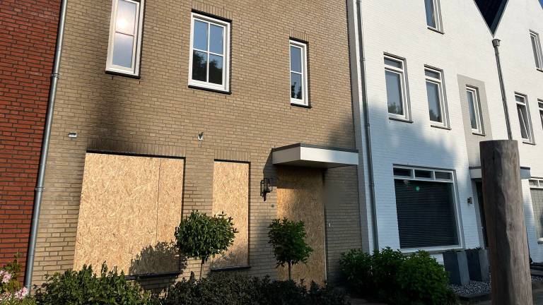 Aanslag met molotovcocktail: tweede verdachte (18) meldt zich bij politie 