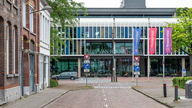 College Roosendaal gaat door met nieuwe wethouders na knallende ruzie