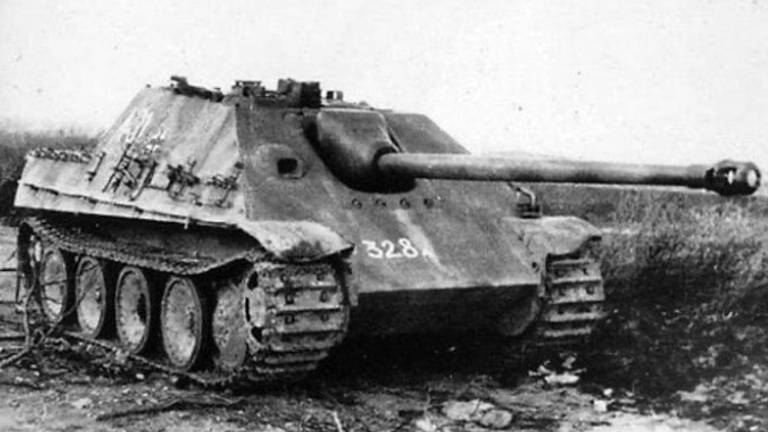 Duitse Jagdpanther, rijdend anti-tankkanon'(foto: archief)