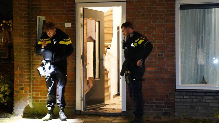 Opnieuw explosie in Den Bosch, voordeur van huis vernield
